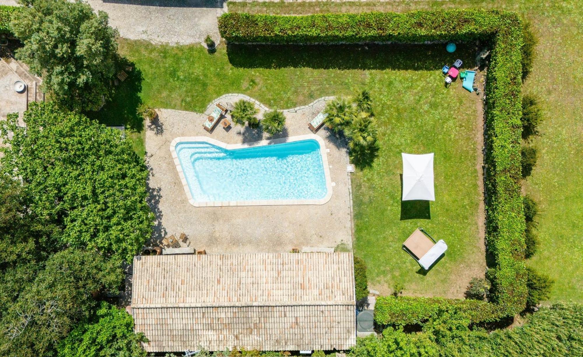 Villa Niloan Олбия Екстериор снимка