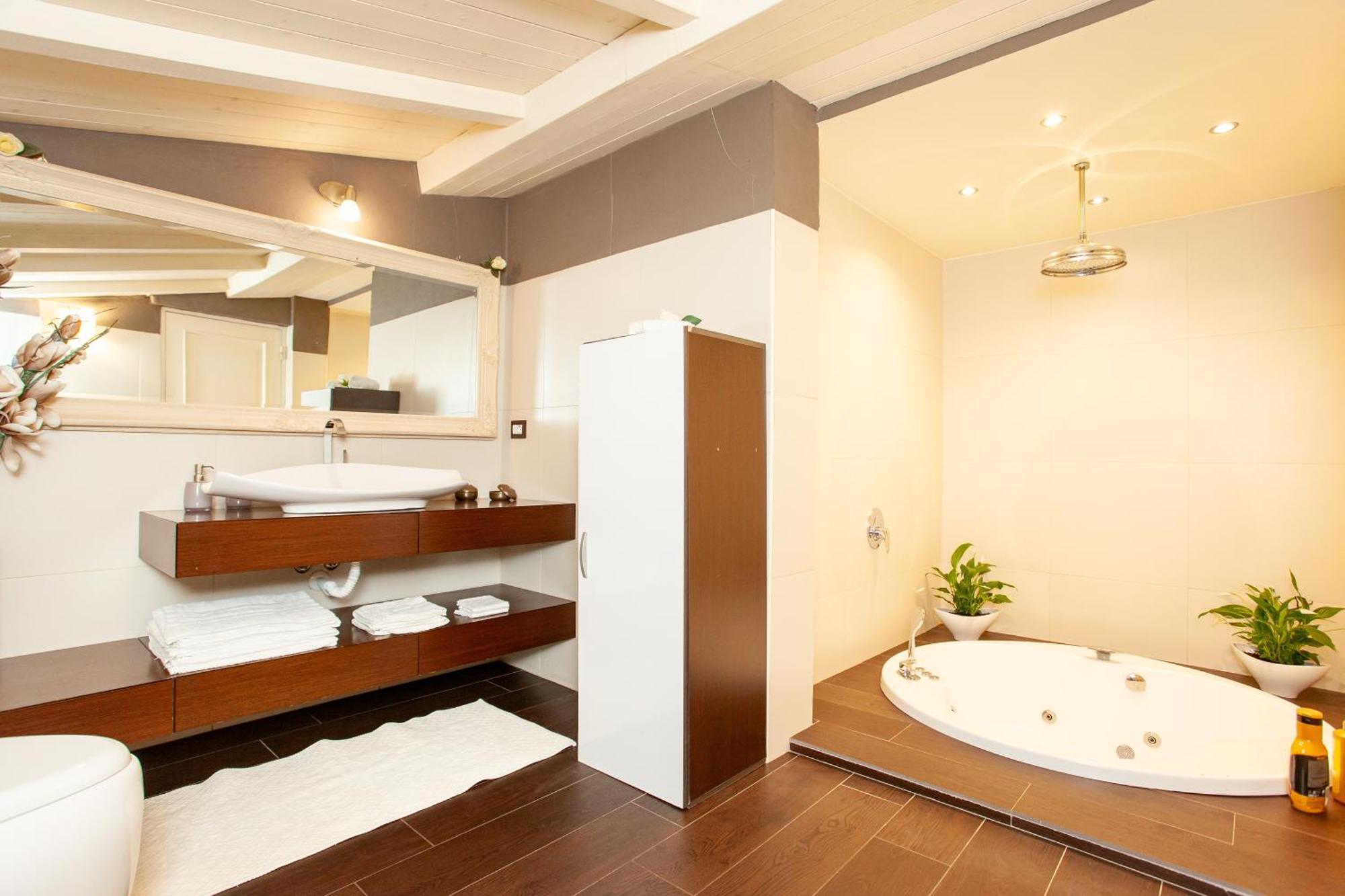Villa Niloan Олбия Екстериор снимка