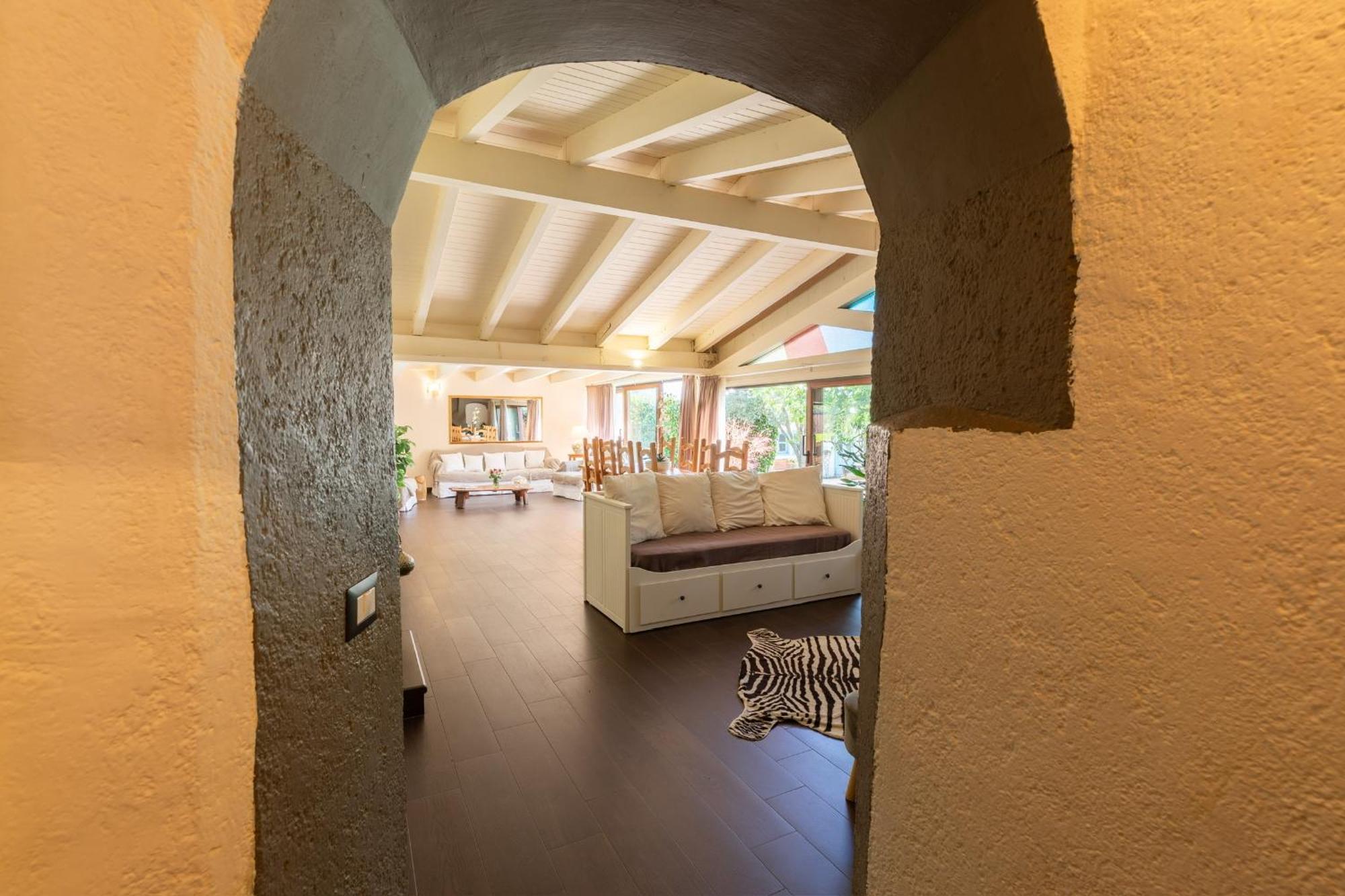 Villa Niloan Олбия Екстериор снимка