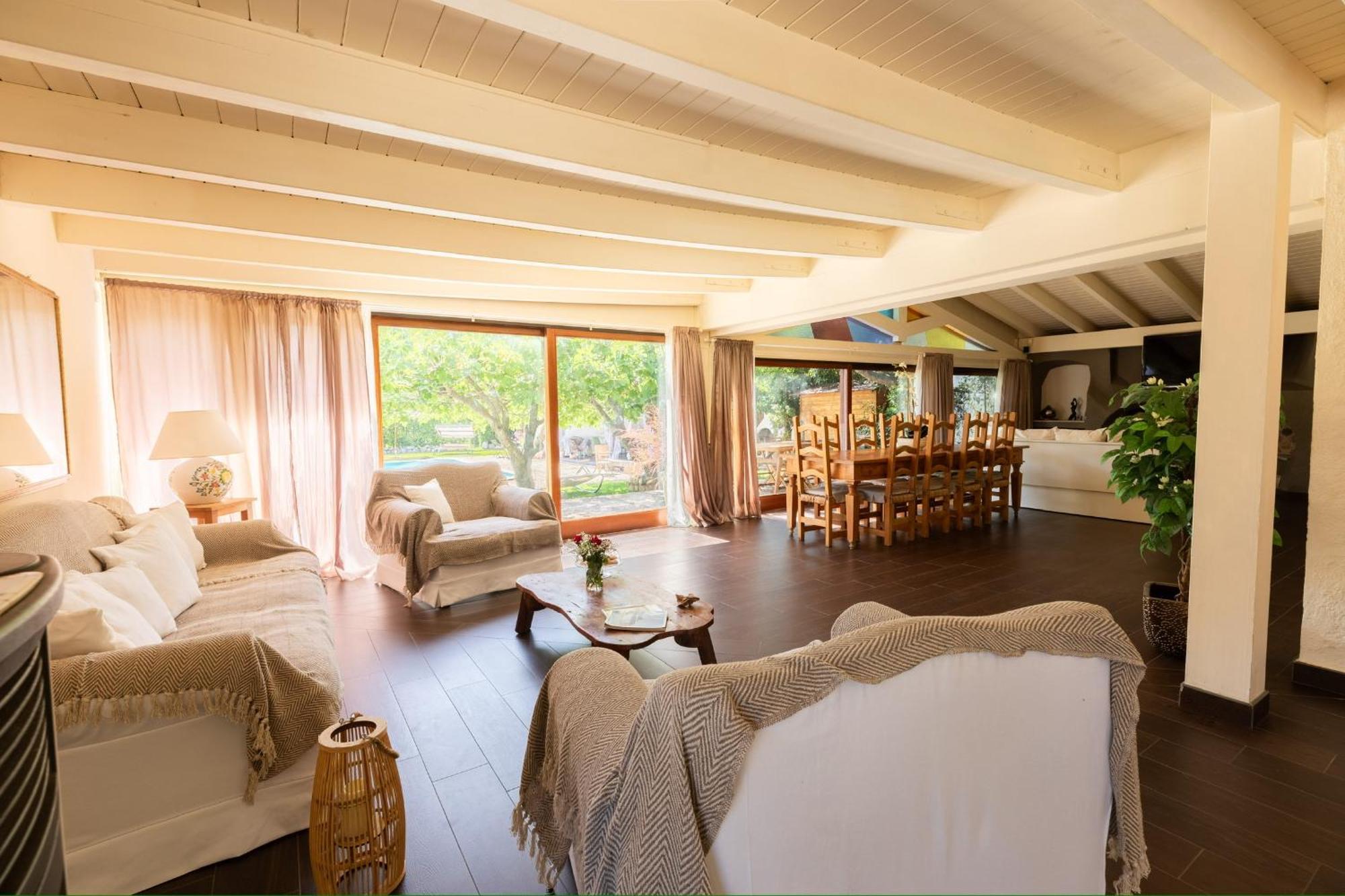 Villa Niloan Олбия Екстериор снимка